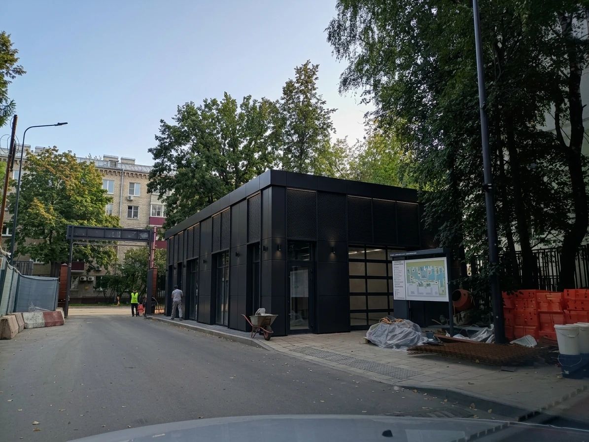 Дизайн фасада в стиле Блэктек — фото фасада от нейросети AI Facade